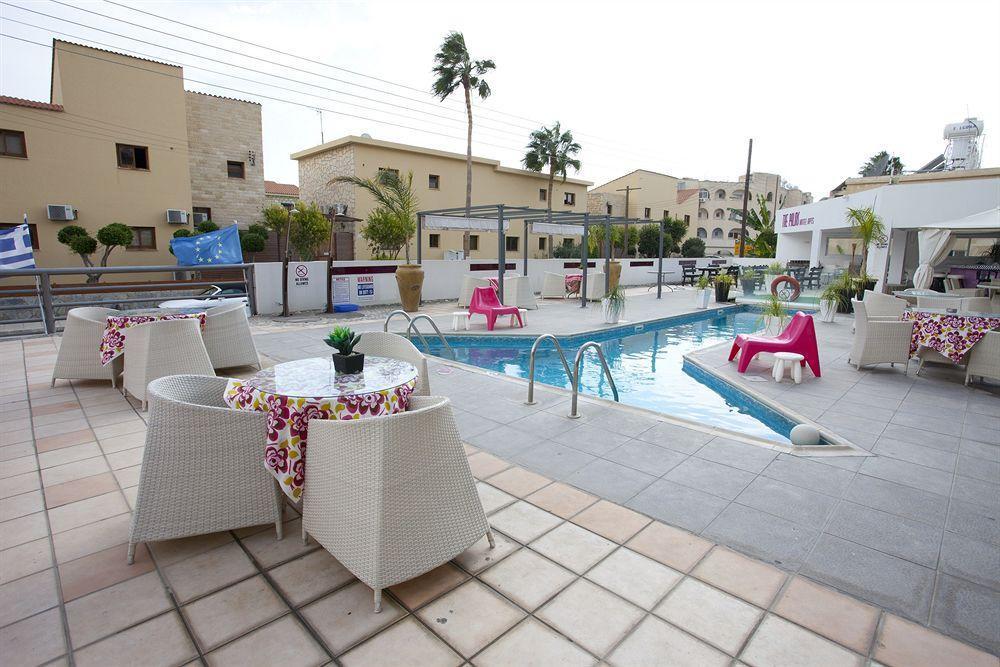 The Palms Hotel Apartments Limassol Exterior photo